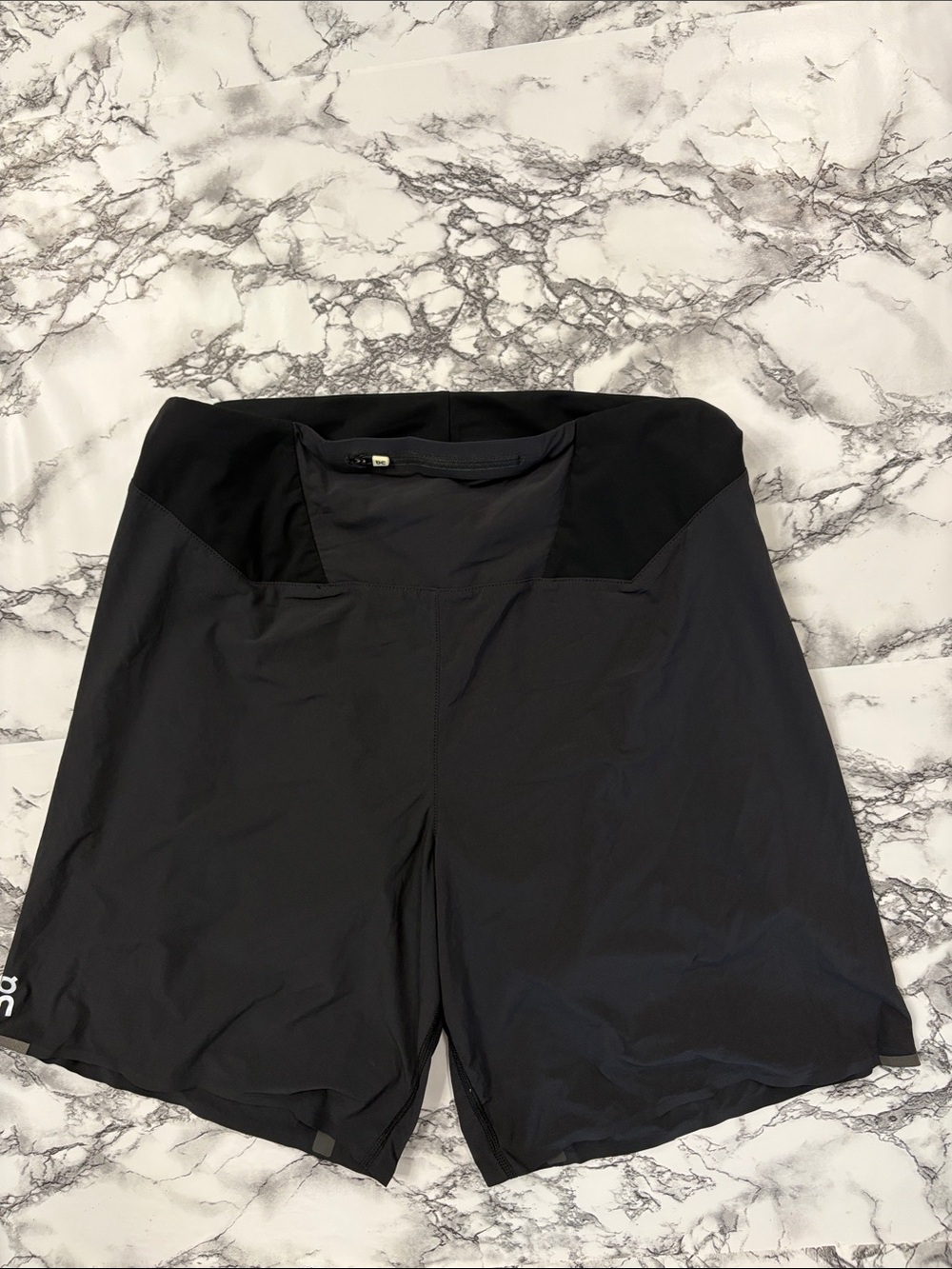 On Cloud Hybrid Men's Shorts 2 in 1 Running with Liner Pocket Color Black - Picture 3 of 7